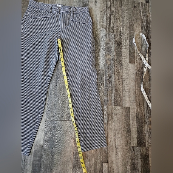 💚Gap Women’s White Stripe Pants Skinny Ankle Size 4🧡💜 - Picture 5 of 7